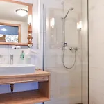 Hotel Burg 4*