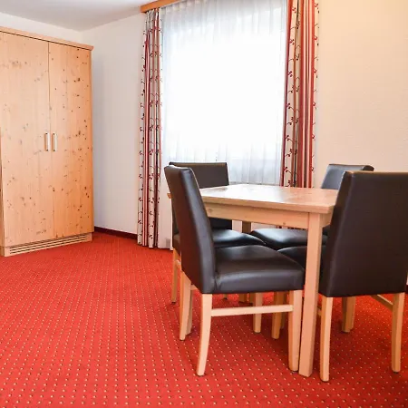 Burg 4*