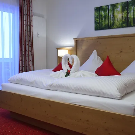 Ξενοδοχείο Burg 4*